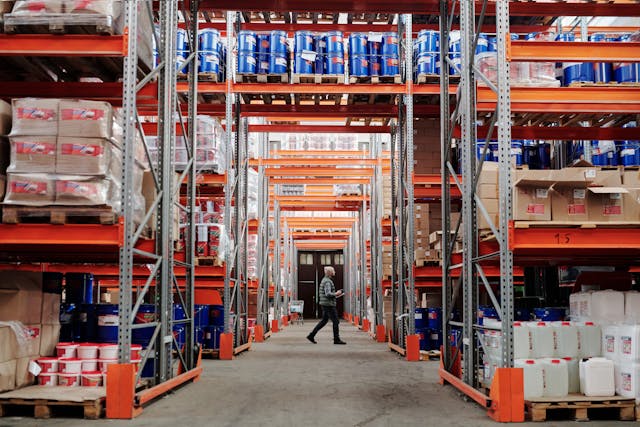 Consolidating & Warehousing